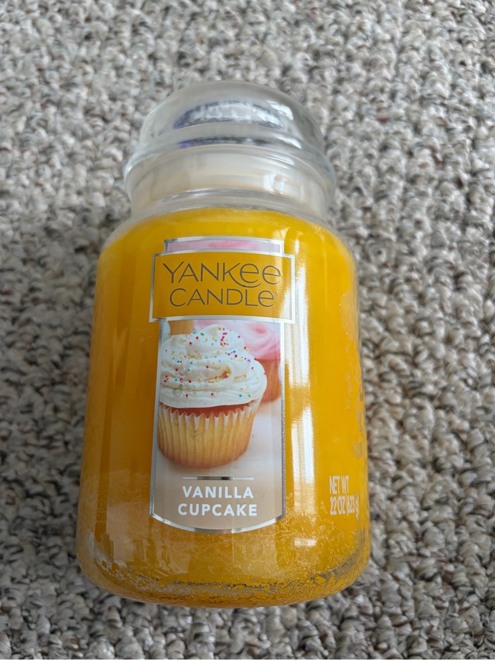 Brand New Yankee Candle - Vanilla Cupcake - Large 22oz